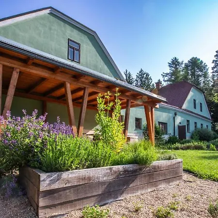 Hajenka منزل ريفي